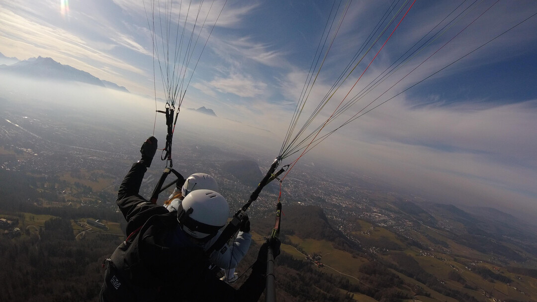 Über Salzburg | © VIP-paragliding.com