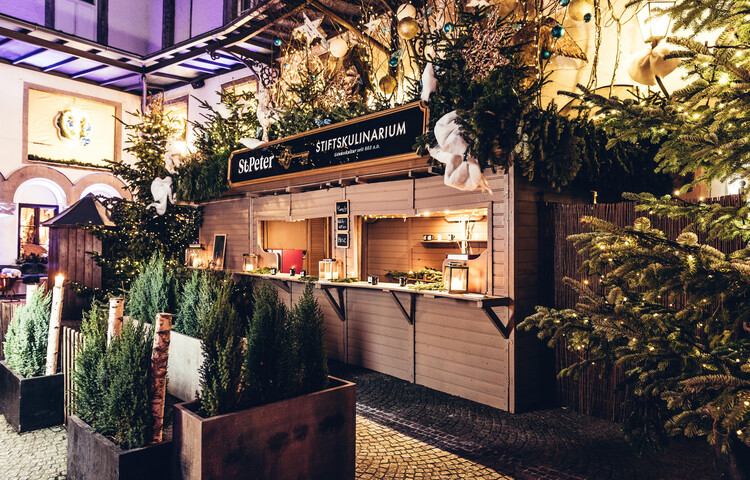 Glühweinstand in der Weihnachstwunderwelt | © Anja Koppitsch Photography