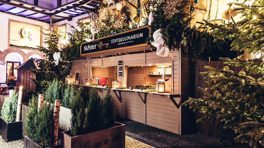 Glühweinstand in der Weihnachstwunderwelt | © Anja Koppitsch Photography