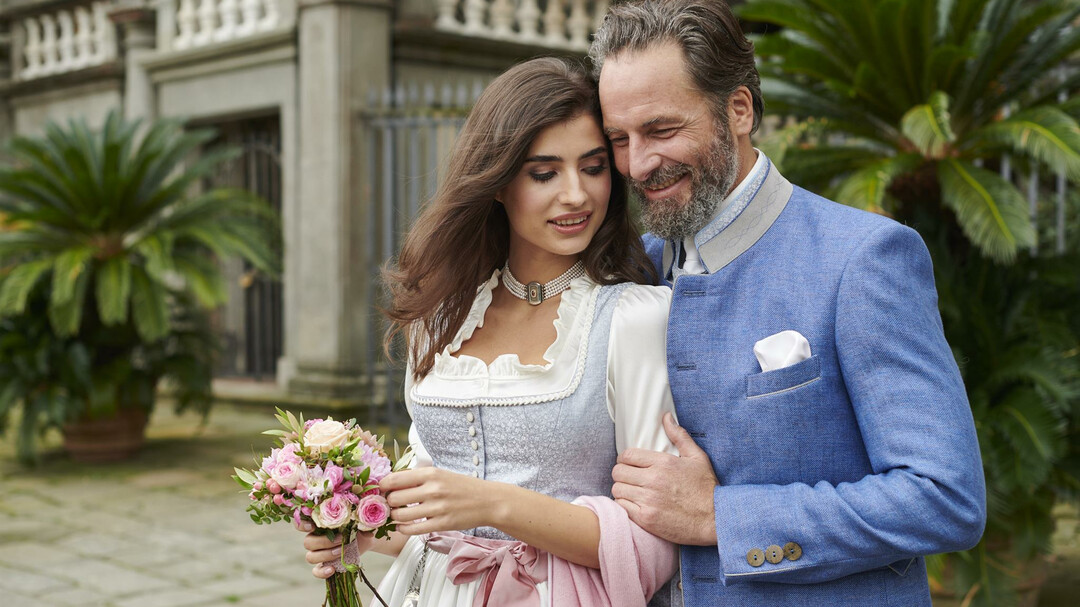 Trachtiges Brautpaar | © Wimmer Schneidert