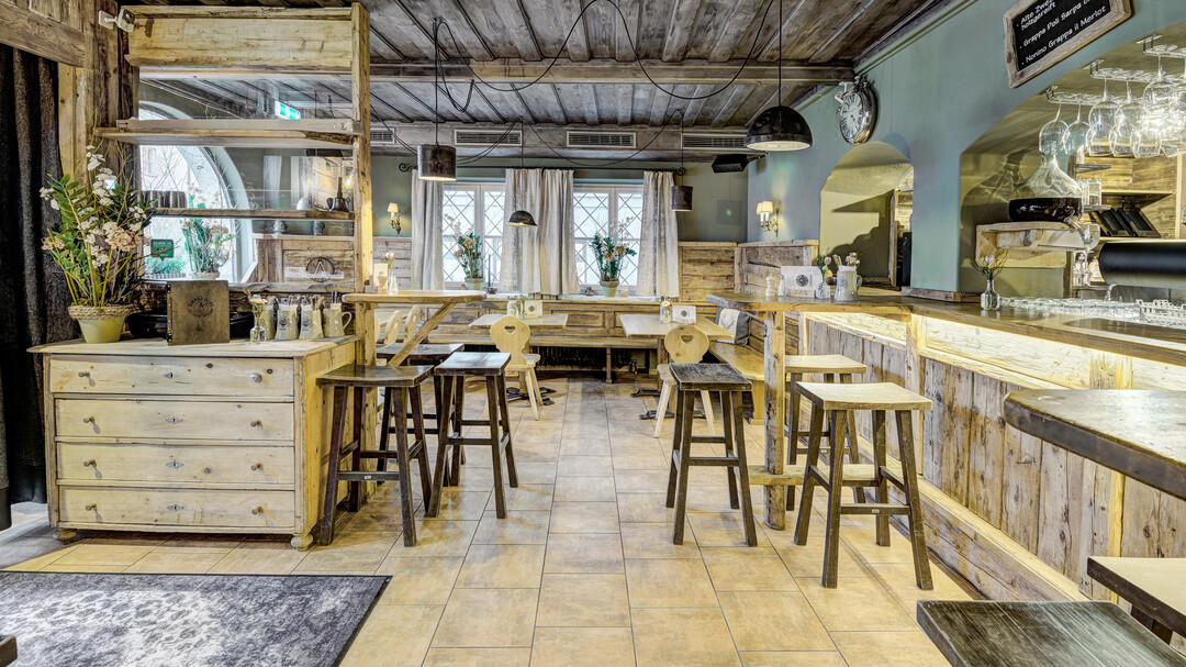 Eingangsbereich und Tresen | © Zum Zirkelwirt