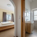 Obrázek triple room with shower, bath tub, WC | © Allerberger