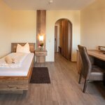 Obrázek single room with shower, bath tub, WC | © Allerberger