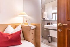 Room Pictures_Room_EZM_1