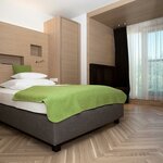 Photo of single room with shower, WC