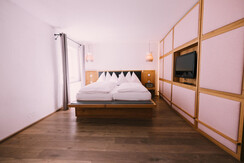 Doppelzimmer MEDIUM arthotel Blaue Gans Ingo Pertr