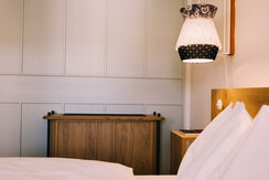 Doppelzimmer SMALL arthotel Blaue Gans Ingo Pertra