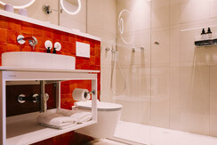 Doppelzimmer Bad arthotel Blaue Gans Ingo Pertrame