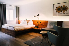 Juniorsuite total arthotel Blaue Gans Ingo Pertram