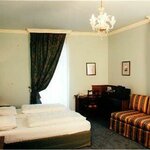 Bild von Dreibettzimmer mit Dusche, WC