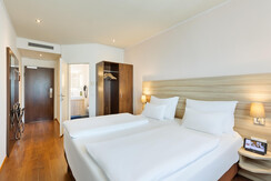 022-W-room-example-double-room-classic-classic-roo