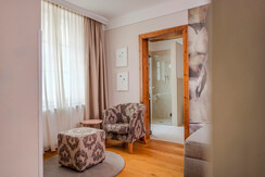 AMADEUS-Zimmer-10-ADZ-photo-by-michaelgroessinger.