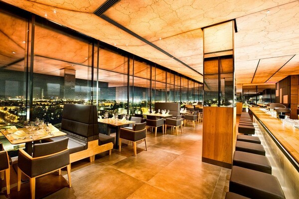 Bar & Lounge im Cool Mama | © Cool Mama