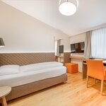 Photo of single room with shower, WC