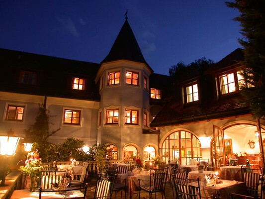 Terrasse am Abend | © Schnöll Caroline