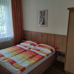 Zdjęcie family room with shower or bath tub, WC