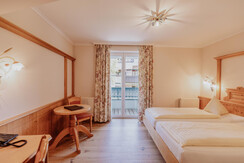 Doppelzimmer mit Balkon