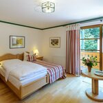 Image de chambre à 1 lit avec bain, WC