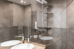 Bad Doppelzimmer Superio