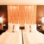 imagen de single room with shower, bath tub, WC