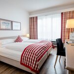 Photo of double room with bath tub, WC