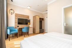 Hotel Jedermann _100_