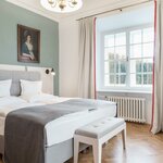 Photo of Suite, shower or bath, toilet, standard