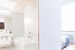 Zimmer_LAKTANZ_BADEZIMMER