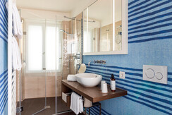 STEIN-Zimmer-311-SDZ-photo-by-michaelgroessinger.c