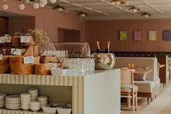 Hotel zum Hirschen_Frühstücksraum1©Pion Studio