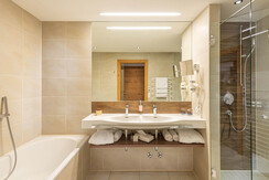 Zimmer 103 Badezimmer