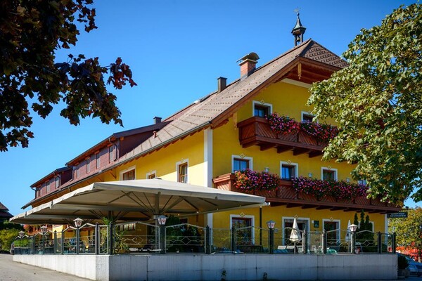 Hausansicht | © Gasthaus Neuhofen