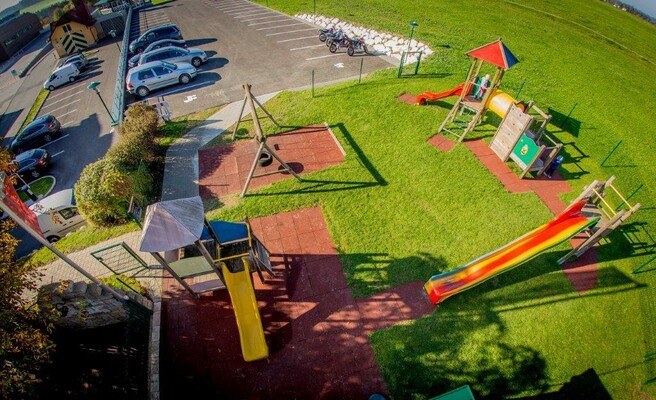 Spielplatz beim Landgasthof Kirchbichl