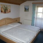 Bild von Doppelzimmer mit Dusche, WC | © Familie Freundlinger