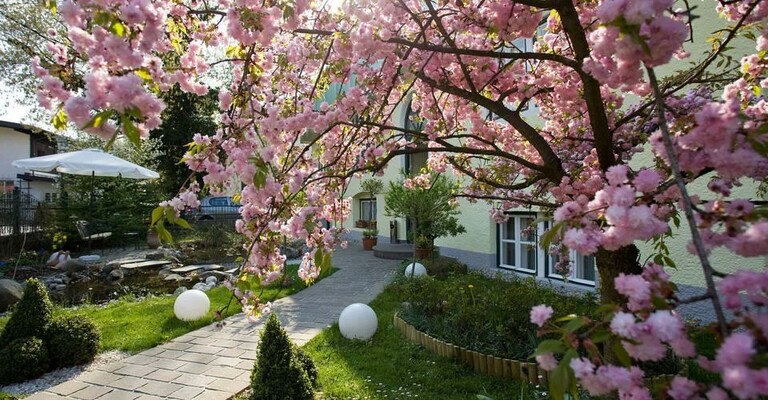 Garten | © Hotel Rosenvilla