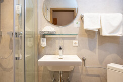 landhotel-santner-zimmer-190930_288-min