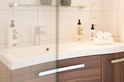 sauerweingut-radauer-180414_630