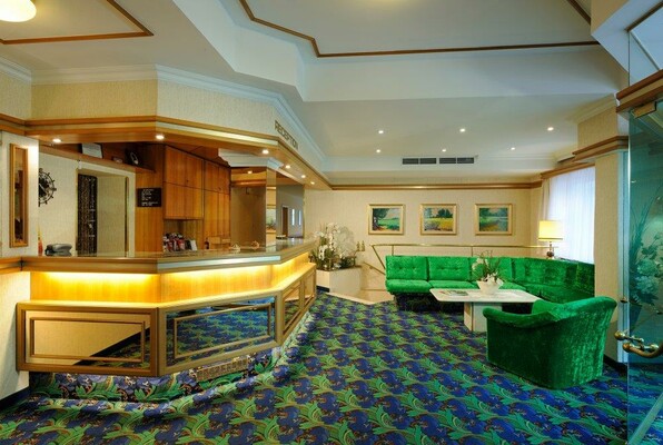 Rezeption | © Hotel Scherer