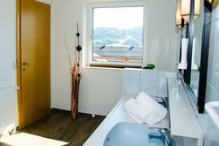 Badezimmer mit Aussicht