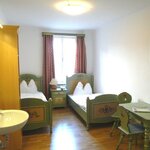 Photo of twin with running hot/cold water | © Hotel Schwarzes Rössl