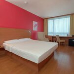 Photo of double room with shower, WC