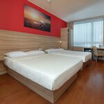 Photo of family room with shower, WC