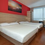 Photo of Family room, shower, toilet