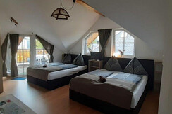 Schlafzimmer mit Terrasse