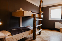 408_TheKeep_211119_CP-1