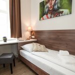 Photo of single room with shower, WC