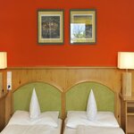 Zdjęcie double room with shower or bath tub, WC