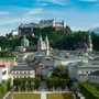 Mirabell Garden with a view over the Mönchsberg | © Tourismus Salzburg GmbH