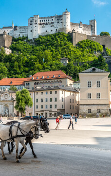 Kapitelplatz in Salzburg mit Blick auf die Festung Hohensalzburg | © Tourismus Salzburg 