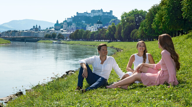 Friends at Salzach | © Tourismus Salzburg GmbH